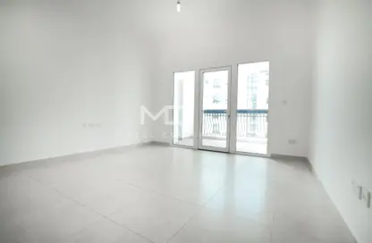 Empty Room image for: Apartment - 2 Bedrooms - 3 Bathrooms for sale in Ansam 4 - Ansam - Yas Island - Abu Dhabi, Image 1