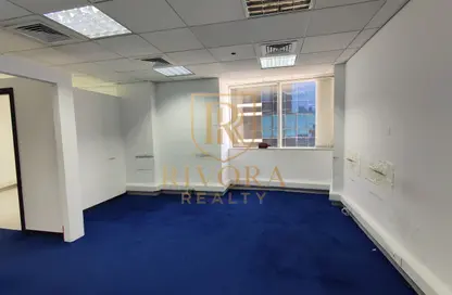 Office Space - Studio - 1 Bathroom for rent in Blue Tower - Sheikh Zayed Road - Dubai