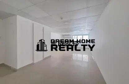 Bulk Rent Unit - Studio for rent in Al Kaloti Tower - Al Majaz 2 - Al Majaz - Sharjah