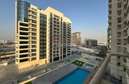 Apartment - Studio - 1 Bathroom for rent in Royal Residence 1 - Royal Residence - Dubai Sports City - Dubai