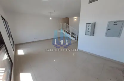 Empty Room image for: Duplex - 3 Bedrooms - 4 Bathrooms for rent in Mussafah - Abu Dhabi, Image 1