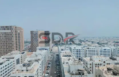 شقة - 3 غرف نوم - 5 حمامات للايجار في يونايتد سكوير - الخالدية - أبوظبي