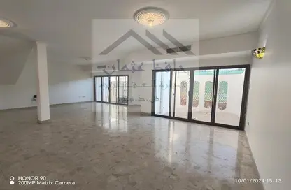 Villa - 4 Bedrooms - 5 Bathrooms for rent in Al Mushrif - Abu Dhabi