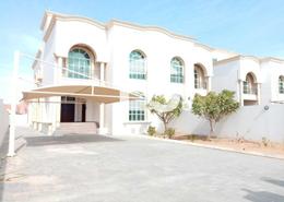 Apartment - 5 bedrooms - 6 bathrooms for rent in Shakhbout City - Abu Dhabi