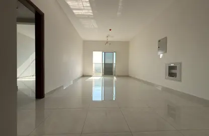 Apartment - 1 Bedroom - 2 Bathrooms for rent in Ajman Corniche Residences - Ajman Corniche Road - Ajman