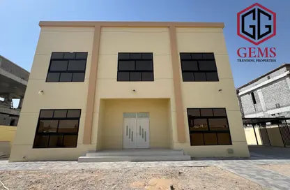 Villa - 5 Bedrooms - 6 Bathrooms for rent in Al Aweer 1 - Al Aweer - Dubai