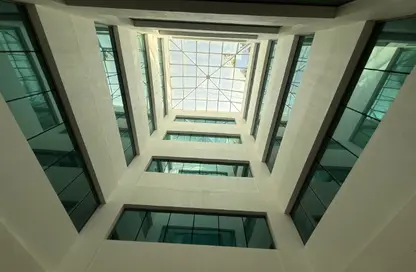 عمارة بالكامل - استوديو - 8 حمامات للايجار في منطقة المرور - أبوظبي