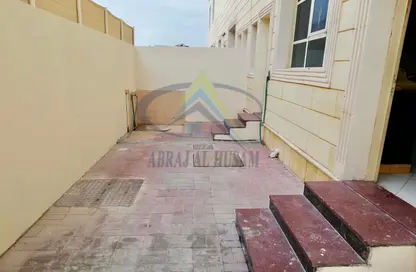 فيلا - 4 غرف نوم للايجار في مجمع فيلات - مدينة خليفة - أبوظبي