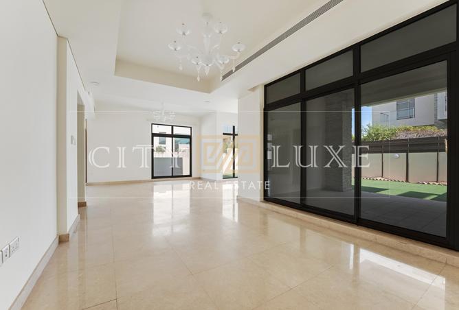 16105300 - Property Image 3