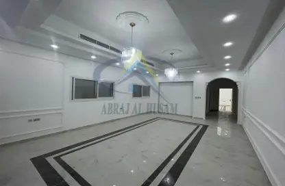 صورة لـ استقبال / بهو فيلا - 5 غرف نوم للبيع في مدينة الرياض - أبوظبي ، صورة رقم 1