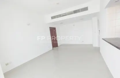 Apartment - 1 Bedroom - 2 Bathrooms for rent in Hub Canal 1 - Hub-Golf Towers - Dubai Sports City - Dubai