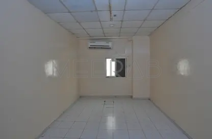 سكن الموظفين - استوديو - 8 حمامات للايجار في القوز 3 - القوز - دبي