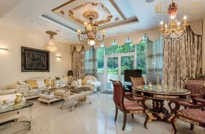 Living / Dining Room image for: Apartment - 1 Bedroom - 2 Bathrooms for sale in Oceana Atlantic - Oceana - Palm Jumeirah - Dubai, Image 1