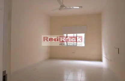 Labor Camp - Studio - 7+ Bathrooms for rent in Al Sajaa - Sharjah