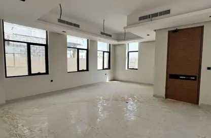 Villa - 5 Bedrooms - 4 Bathrooms for sale in Al Yasmeen 1 - Al Yasmeen - Ajman