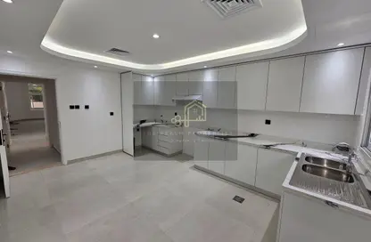 Villa - 4 Bedrooms - 5 Bathrooms for rent in Mirdif Hills - Mirdif - Dubai