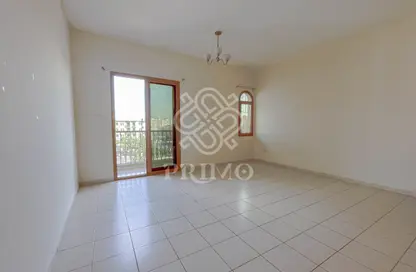 شقة - 1 حمام للبيع في L13 - طراز يوناني - المدينة الدولية - دبي