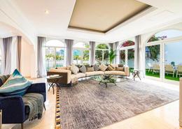 Villa - 5 bedrooms - 6 bathrooms for rent in Garden Homes Frond O - Garden Homes - Palm Jumeirah - Dubai