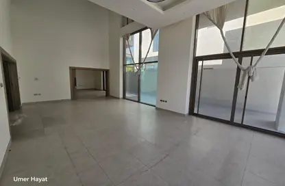 Villa - 5 Bedrooms - 6 Bathrooms for rent in Al Nahyan - Abu Dhabi