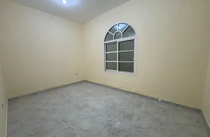 Apartment - Studio - 1 Bathroom for rent in Shakhbout City - Abu Dhabi