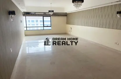 Apartment - 3 Bedrooms - 3 Bathrooms for rent in Al Taawun - Sharjah