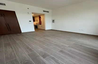 Apartment - 1 Bathroom for rent in The Regent - Town Square - Dubai