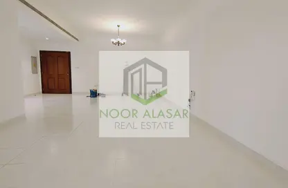Apartment - 2 Bedrooms - 3 Bathrooms for rent in Ghaya Residence - Sheikh Zayed Road - Dubai