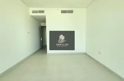 شقة - 2 غرف نوم - 3 حمامات للايجار في سراب 2 - الجادة - الشارقة