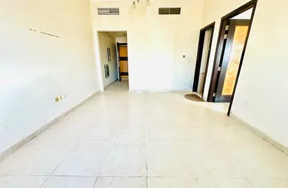 Apartment - 1 Bedroom - 2 Bathrooms for rent in UOS - Muwaileh Commercial - Sharjah