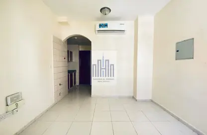 Apartment - Studio - 1 Bathroom for rent in Fire Station Road - Muwaileh - Sharjah