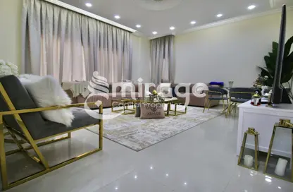 Apartment - 3 Bedrooms - 4 Bathrooms for sale in Tower 12 - Al Reef Downtown - Al Reef - Abu Dhabi