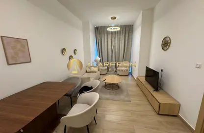 Apartment - 1 Bedroom - 2 Bathrooms for rent in Regina Tower - Jumeirah Village Circle - Dubai