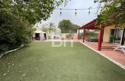 Villa - 5 Bedrooms - 6 Bathrooms for rent in Meadows 2 - Meadows - Dubai