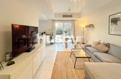 فيلا - 2 غرف نوم - 3 حمامات للايجار في الينابيع 3 - الينابيع - دبي