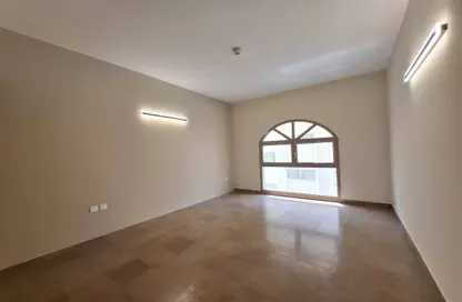 Apartment - 1 Bedroom - 1 Bathroom for rent in Mankhool Building - Mankhool - Bur Dubai - Dubai