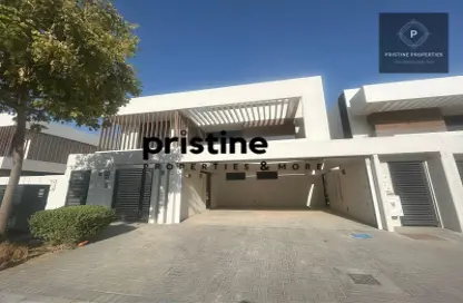 Villa - 5 Bedrooms - 7 Bathrooms for rent in West Yas - Yas Island - Abu Dhabi