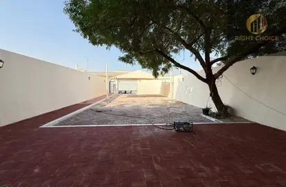 Villa - 5 Bedrooms - 7 Bathrooms for rent in Khalifa City A Villas - Khalifa City A - Khalifa City - Abu Dhabi