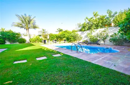 Pool image for: Villa - 4 Bedrooms - 6 Bathrooms for rent in Legacy - Jumeirah Park - Dubai, Image 1