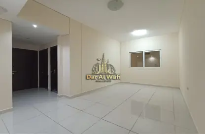 شقة - 2 غرف نوم - 2 حمامات للايجار في تايجر القادسية - النهدة - الشارقة