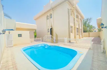 فيلا - 4 غرف نوم - 4 حمامات للايجار في فلل الجميرا 1 - جميرا 1 - جميرا - دبي