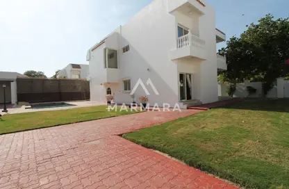Villa - 5 Bedrooms - 5 Bathrooms for rent in Umm Suqeim 1 Villas - Umm Suqeim 1 - Umm Suqeim - Dubai