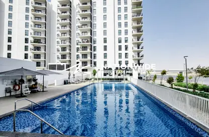 Apartment - 2 Bedrooms - 2 Bathrooms for rent in Waters Edge - Yas Island - Abu Dhabi