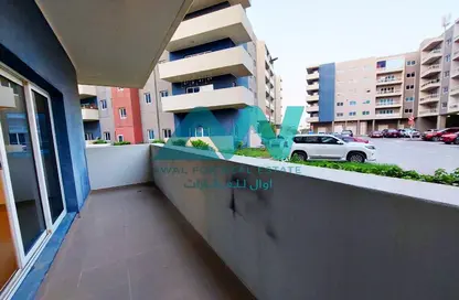 Apartment - 3 Bedrooms - 4 Bathrooms for rent in Tower 2 - Al Reef Downtown - Al Reef - Abu Dhabi