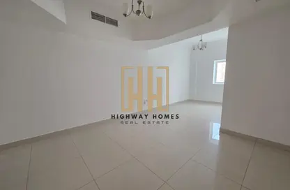 Apartment - 1 Bedroom - 1 Bathroom for rent in Al Khan - Sharjah