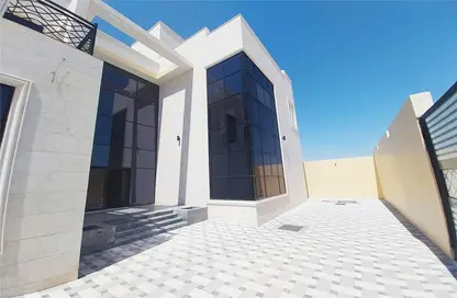 Villa - 5 Bedrooms - 7+ Bathrooms for rent in Madinat Al Riyad - Abu Dhabi