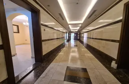 شقة - 2 غرف نوم - 2 حمامات للايجار في المرايجب - الجيمي - العين