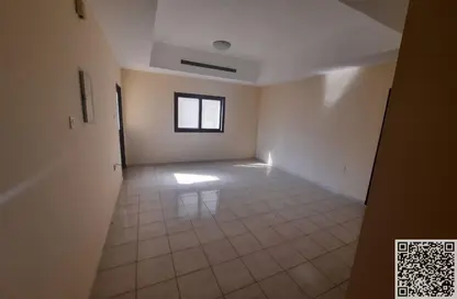 شقة - 2 غرف نوم - 2 حمامات للايجار في مساكن كورنيش عجمان - طريق كورنيش عجمان - عجمان