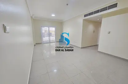 Apartment - 2 Bedrooms - 2 Bathrooms for rent in Al Nahda Complex - Al Nahda - Sharjah