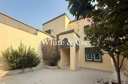 Villa - 3 Bedrooms - 4 Bathrooms for sale in District 8 - Jumeirah Park - Dubai