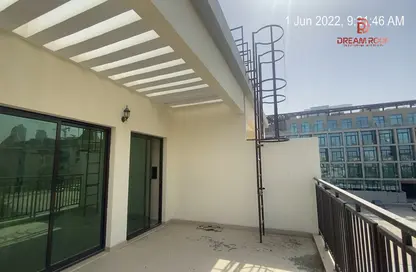 Villa - 4 Bedrooms - 5 Bathrooms for sale in District 10 - Jumeirah Village Circle - Dubai